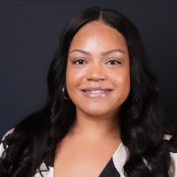 Mia Brown, Pmp
