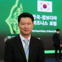 Changhoon Lee