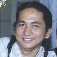 Dennis Sinalubong