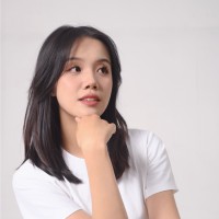 Thuy-Trang Le