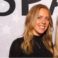 Danielle Van Zelst