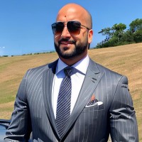 Daniel Yamini