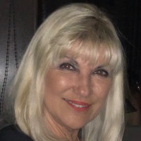 Maureen Hunt