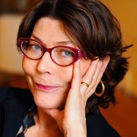Joëlle Stolz