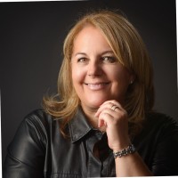 Stephanie Collomb