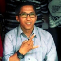 Ipiek Sugiono, ST