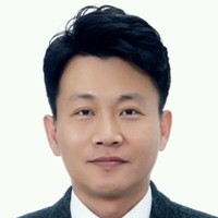 YoungSub Lee