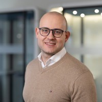 Dr. Tobias Biegel