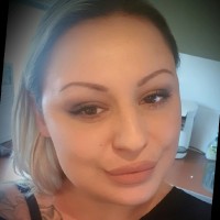 Mariela Petkova - Van Den Bergh