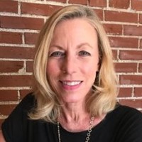 Luanne Stamp