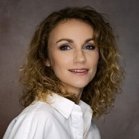 Diana V.