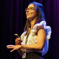 Suzanne Van Der Geest