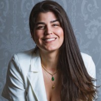 Naiane Bastos