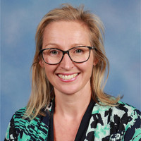 Shelley Iles