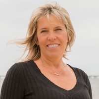 Dawn Lee