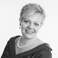 Clare Sanderson