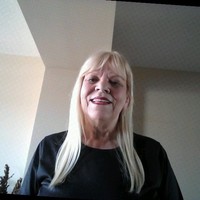 Linda Davis