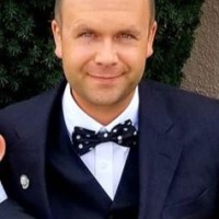 Daniel G. Settles