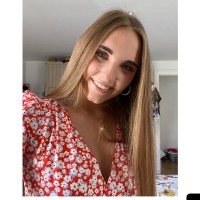 Laury Pé