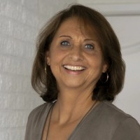 Yvonne Aarden