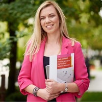 Sonja Ralenac, Acca