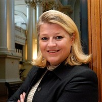 Isabelle Leleux