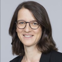 Karin Artner