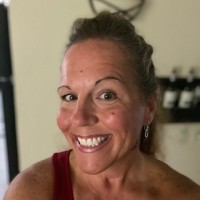 Courtney L Smith