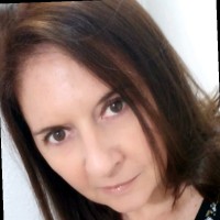 Claudia Regina Medeiros Scalvenzi