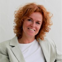 Karin Bouwens