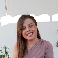 Maria J R