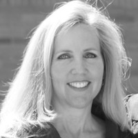 Dee Bowden