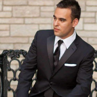 Robert Santos
