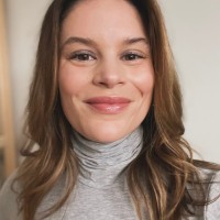 Liz Doré