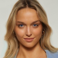 Alexandra S.