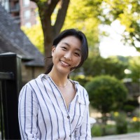 Yoonna Lee