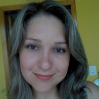 Paula Neves Siqueira Neves
