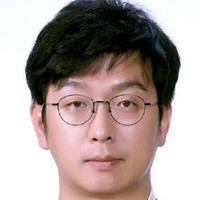 Seunghoon Lee