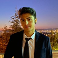 Yigit Adem Yelek