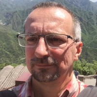 Bakó László