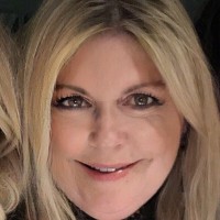 Christine Dundas