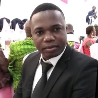 Fidèle Nestor Kafutshi