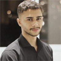 Gustavo R Dias