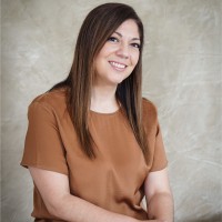 Dr. Adriana Hidalgo