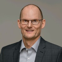 Dr. Tobias Kolb