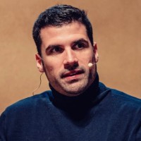 Emilio FrojánEmilio Froján is an Influencer