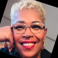 Donna Howlett