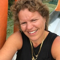 Patricia V Ringelenstijn
