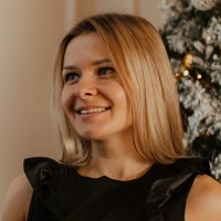 Elīna Biezā