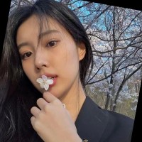 Mia Chen
